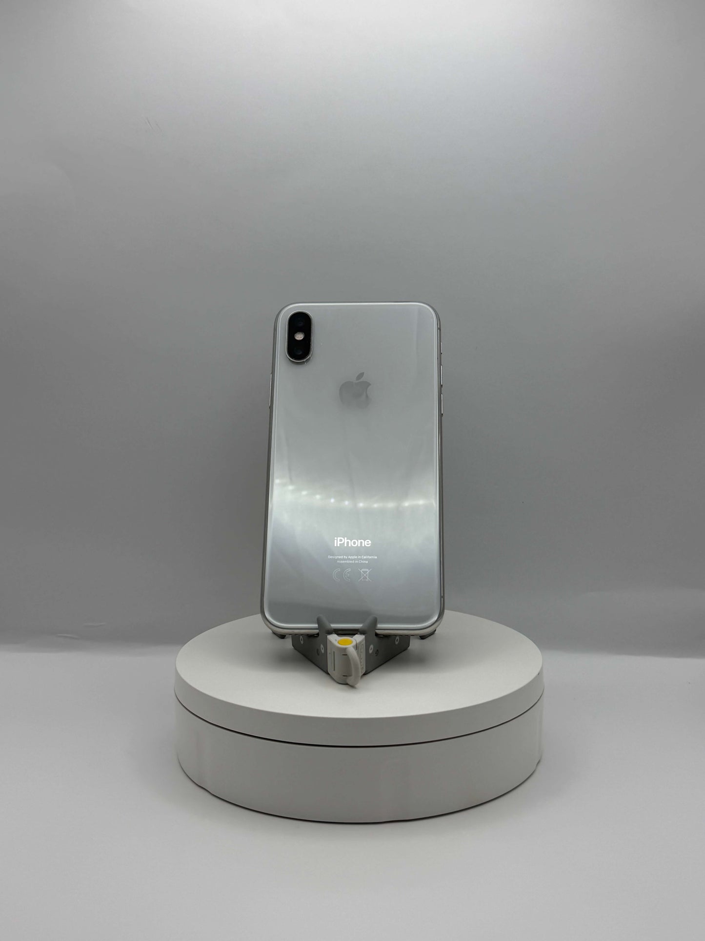 iPhone X 256GB Silver Unlocked – 100% Battery – Face ID Not Working
